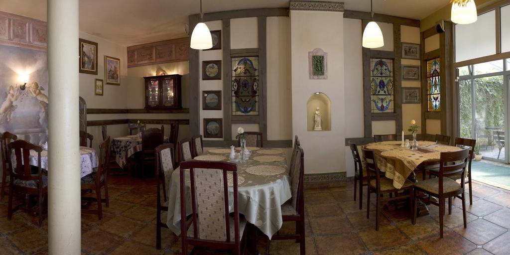 Hotel Zaulek Dębica Kültér fotó
